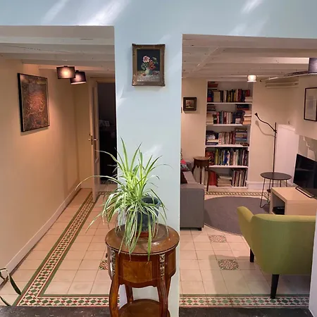 Faja Lobi Bed & Breakfast
